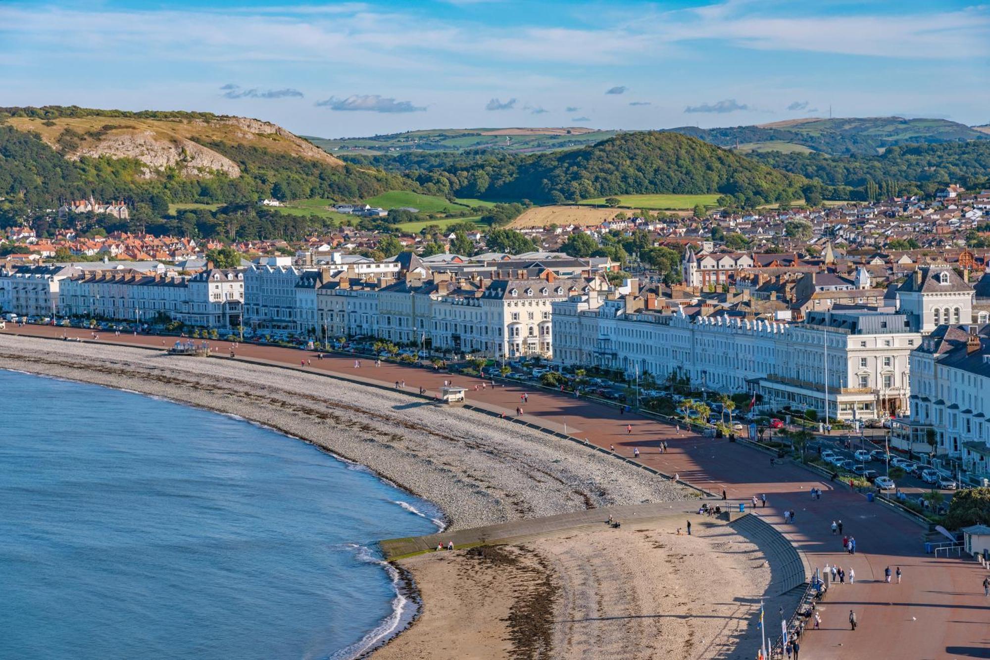 The Cae Mor Hotel Llandudno Buitenkant foto