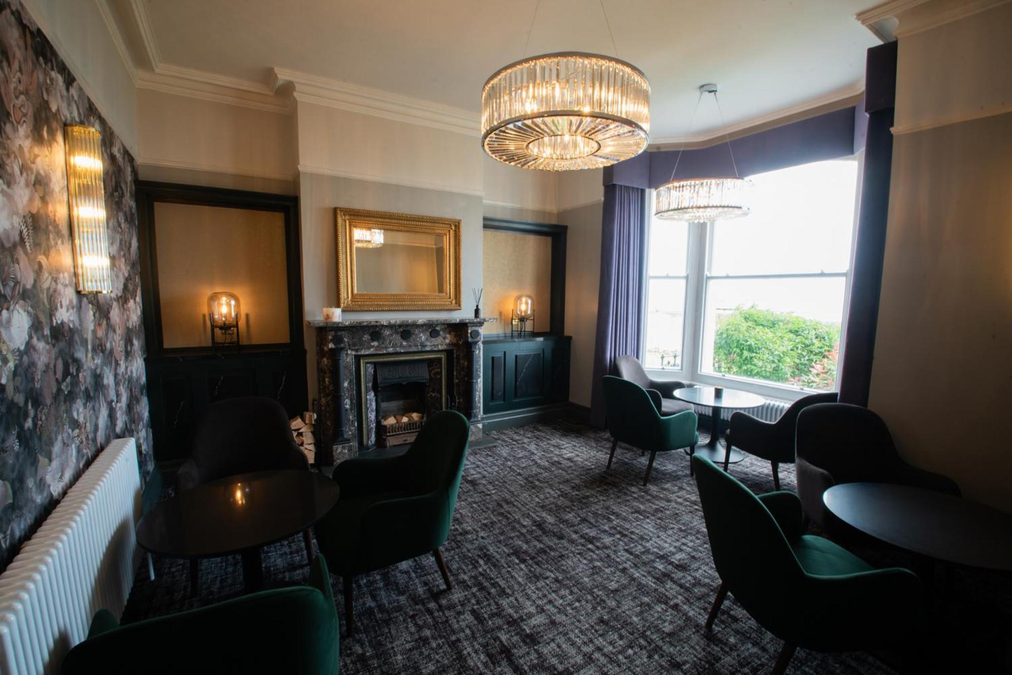 The Cae Mor Hotel Llandudno Buitenkant foto